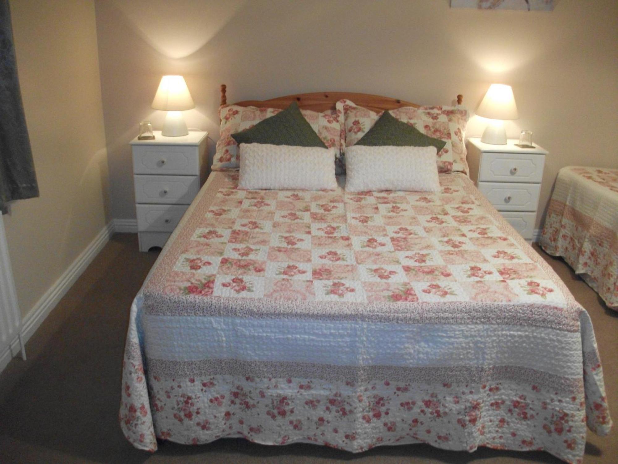 Rocksberry Bed & Breakfast คาสเซิลบาร์ ภายนอก รูปภาพ